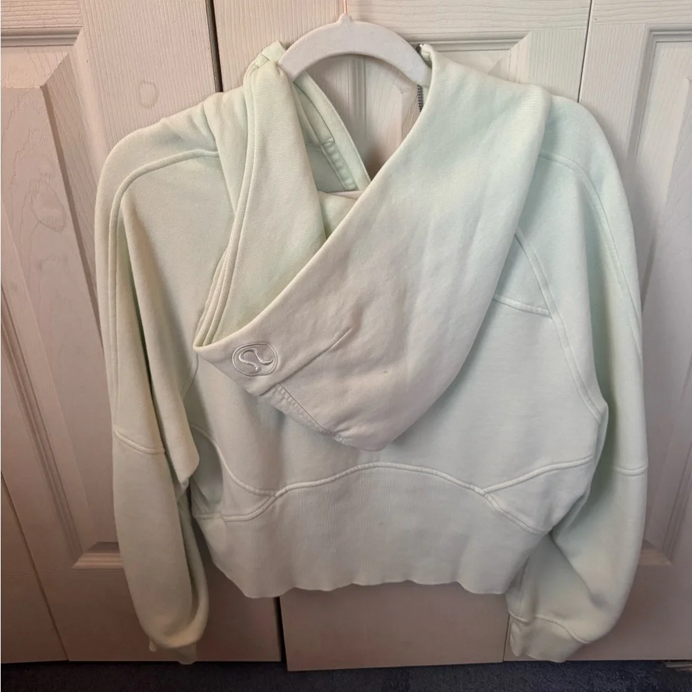 Lululemon Half Zip Scuba - Picture 2 of 3